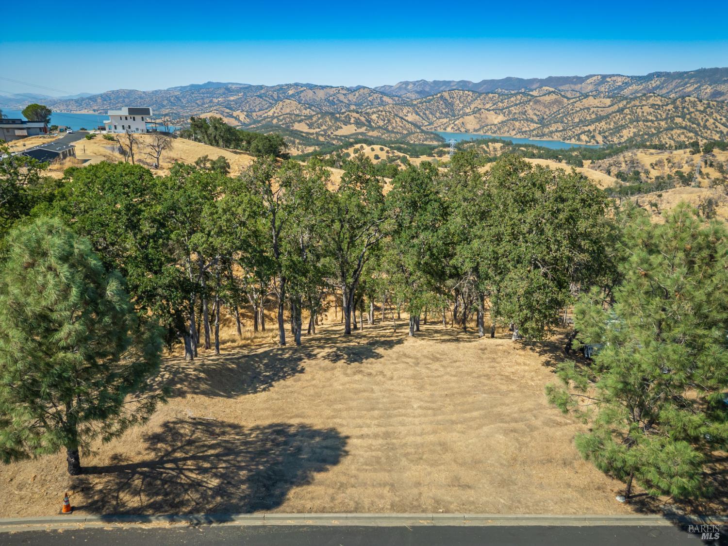 Property Photo: 414 Woodhaven Court CA 94558