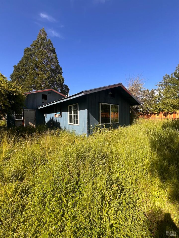 Property Photo: 481 Della Avenue CA 95490