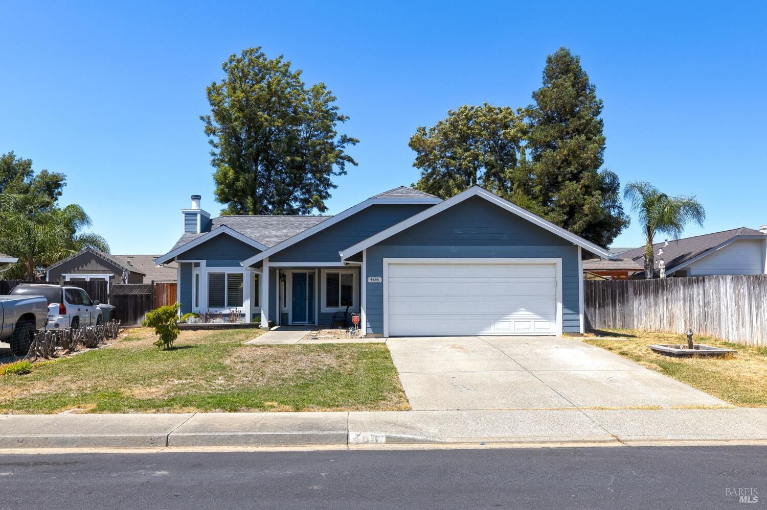 Property Photo: 406 April Court CA 95687