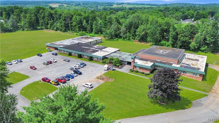 Property Photo:  2 Cambridge Lane  NY 13323 