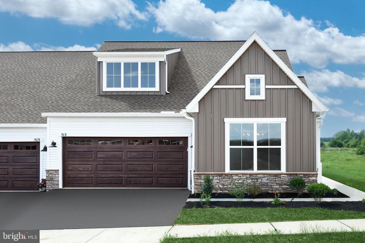 513 Stone Gate Boulevard  Annville PA 17003 photo