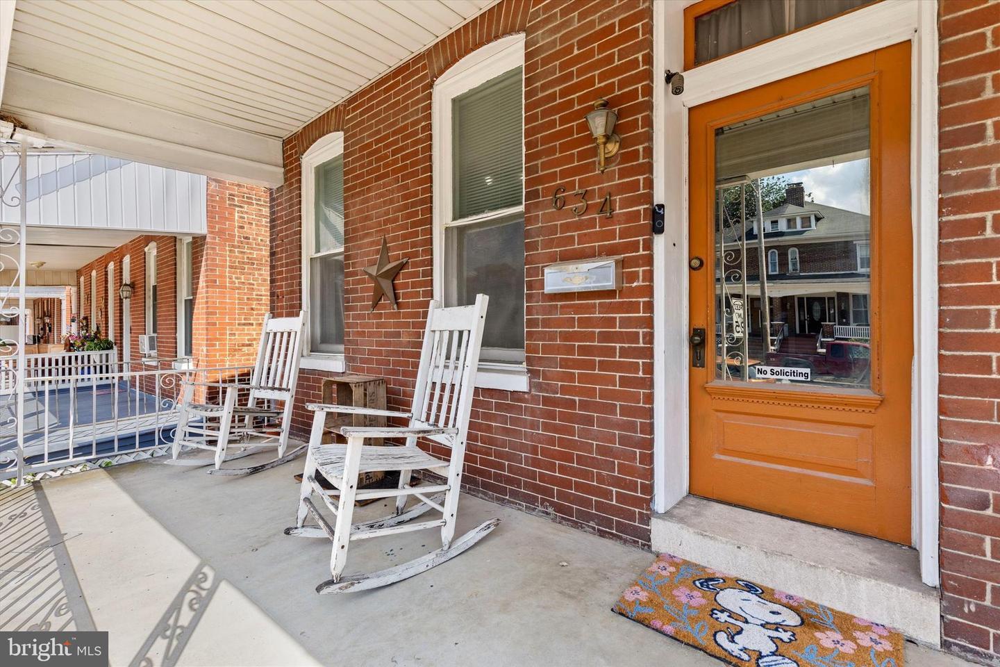 Property Photo:  634 Pennsylvania Avenue  PA 17404 