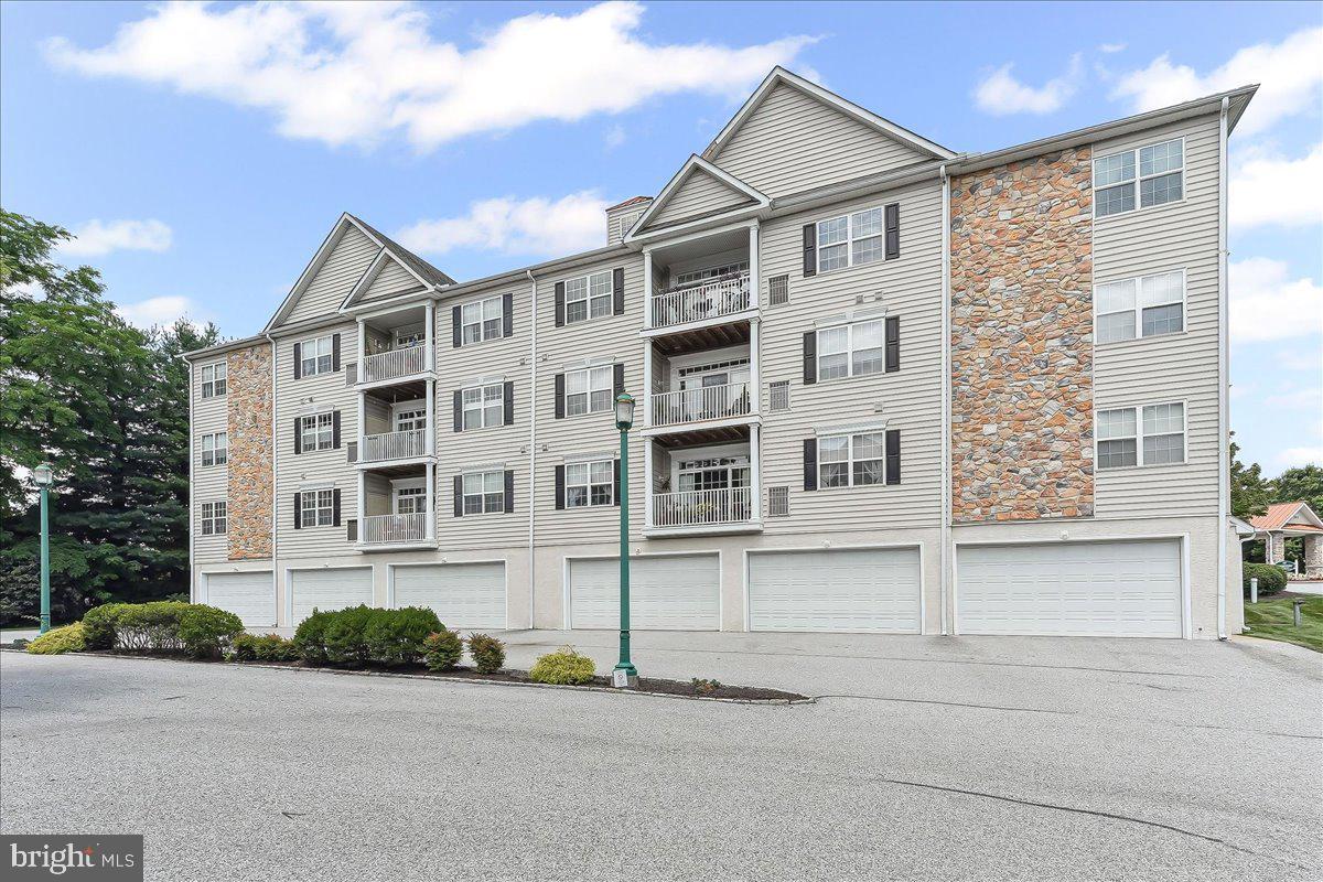 Property Photo:  209 Victoria Gardens Drive  PA 19348 