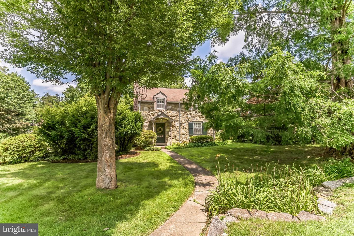 Property Photo: 435 Laverock Road PA 19038