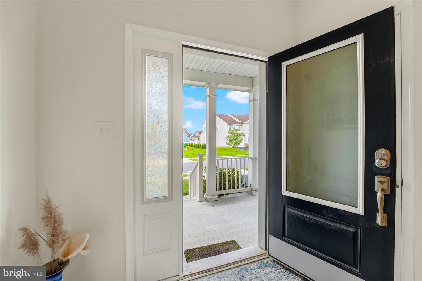 Property Photo: 1239 N Olmsted Pkwy DE 19709