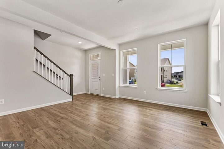 Property Photo: 9809 Stonehaven Court MD 20601