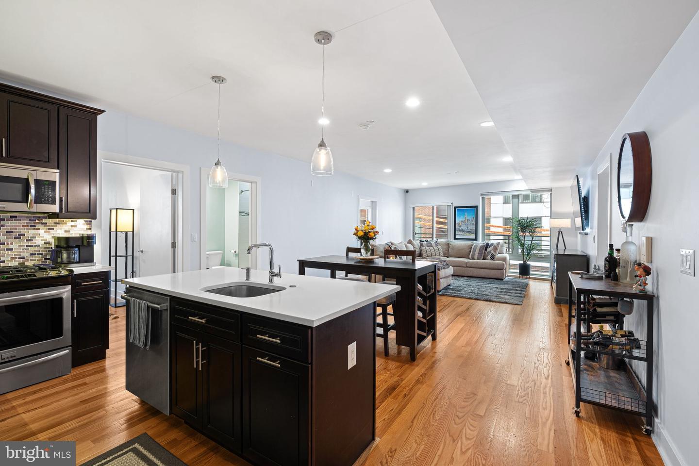 233 Poplar Street 5  Philadelphia PA 19123 photo