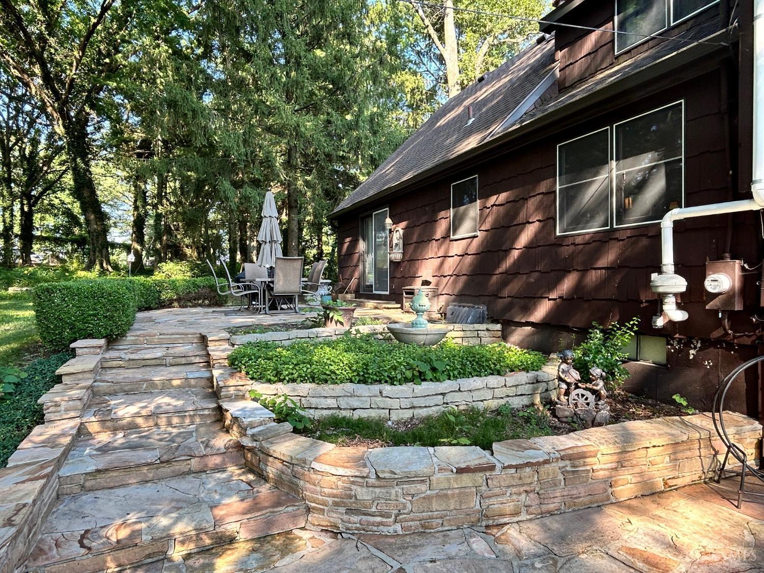 Property Photo:  568 Louise Drive  OH 45385 