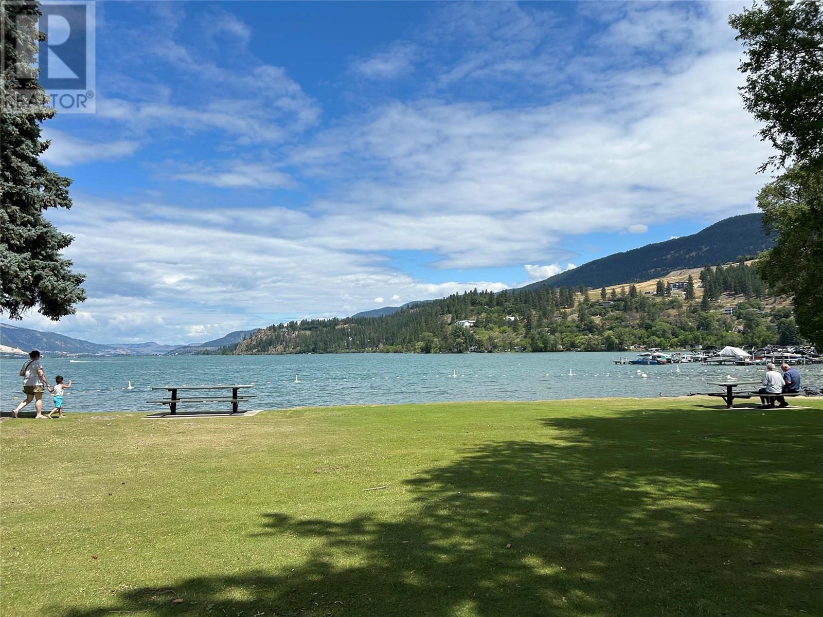 Property Photo: 3350 Woodsdale Road 603 BC V4V 1X6