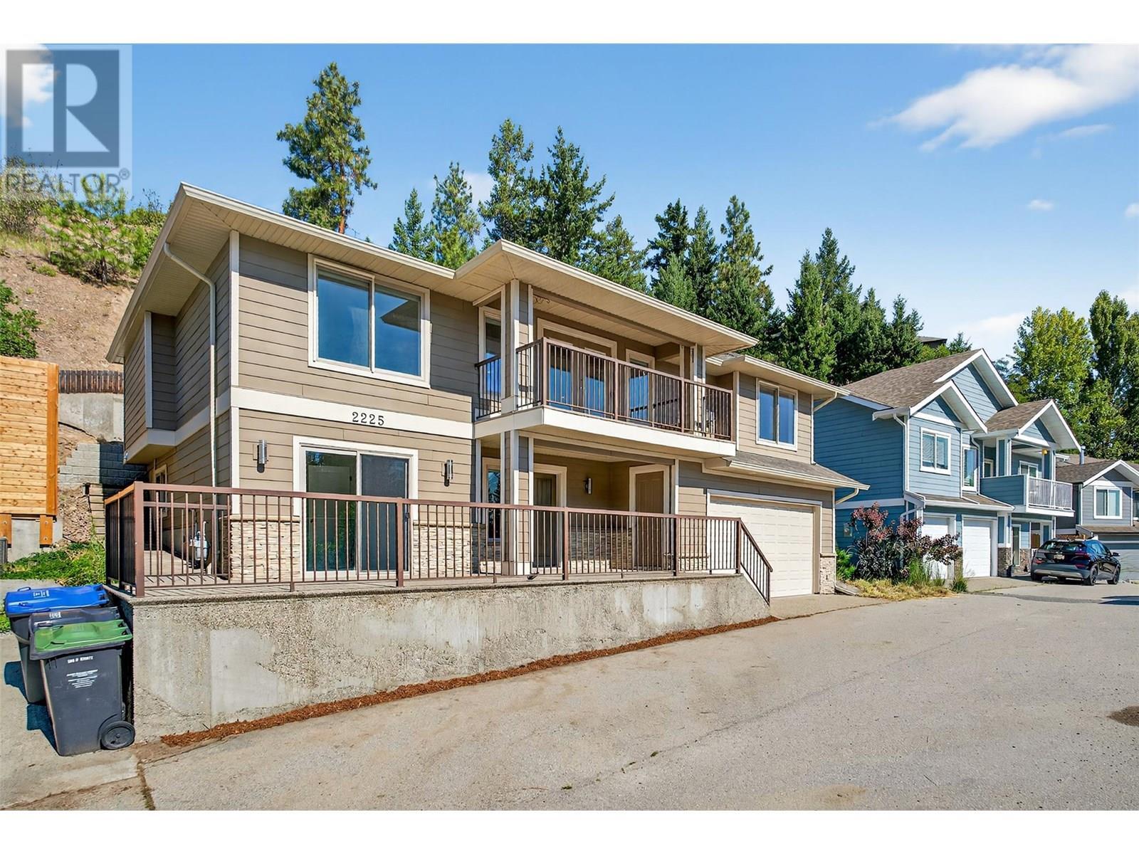 Property Photo:  2225 Sunview Drive  BC V1Z 4B9 