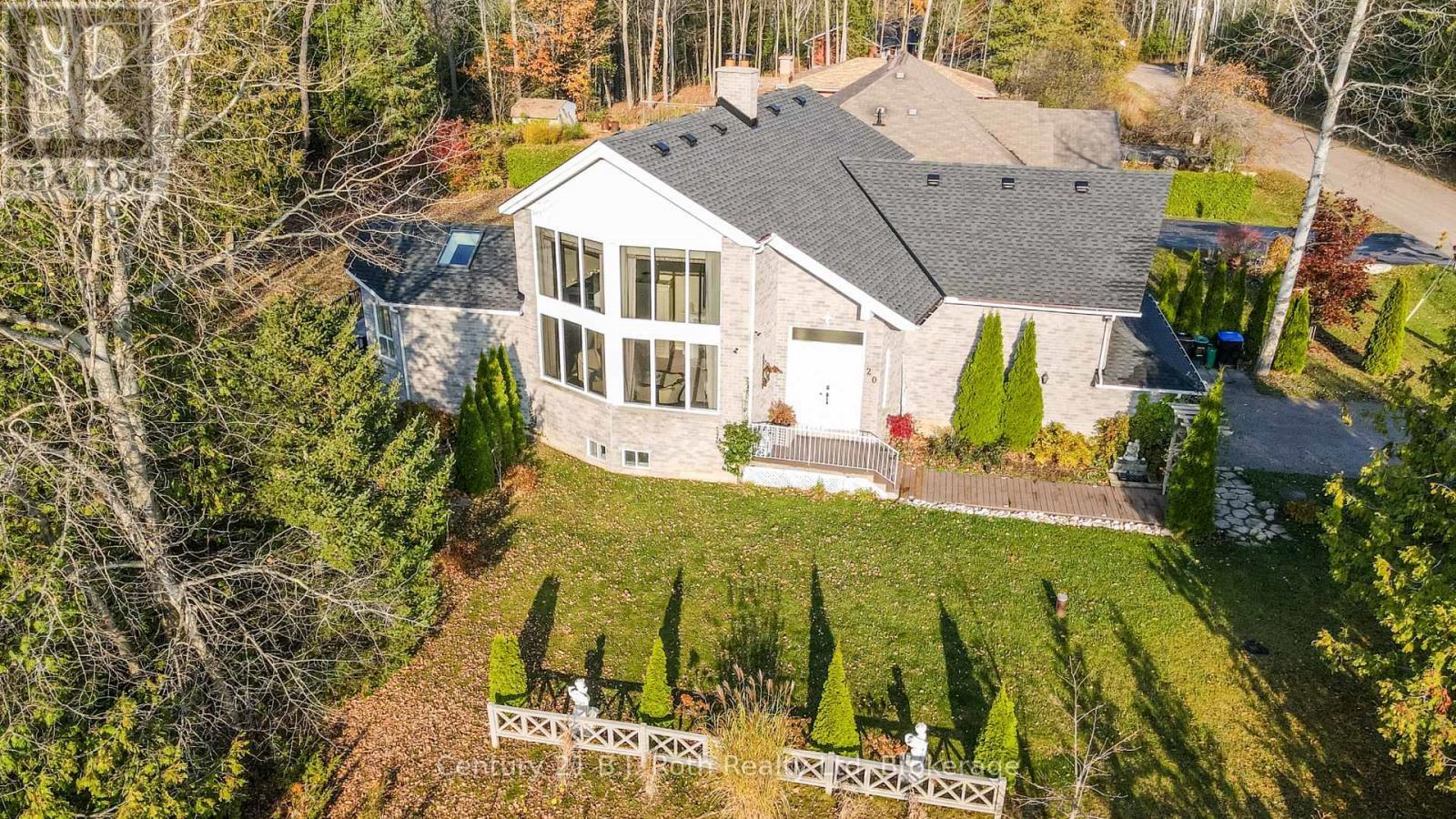 Photo de la propriété:  20 Grant Avenue  ON L0L 1P1 