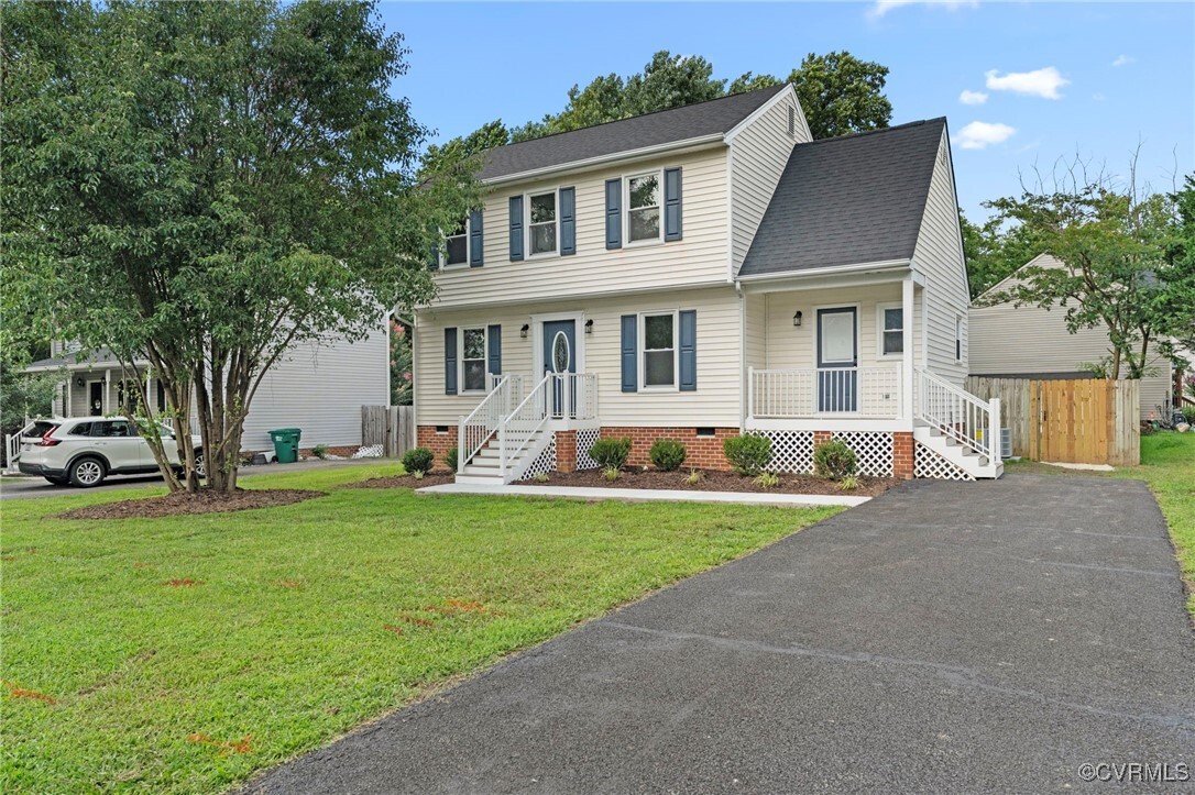 Property Photo: 1004 Brookwood Glen Lane VA 23060