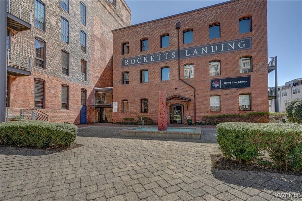 Property Photo:  251 Rocketts Way 510  VA 23231 