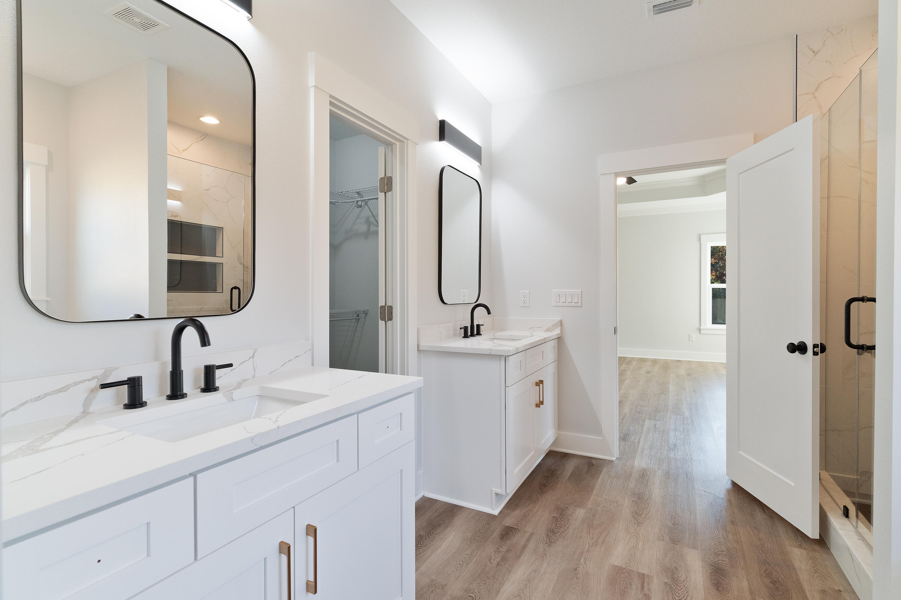 Property Photo:  5830 Buckskin Court  FL 32536 