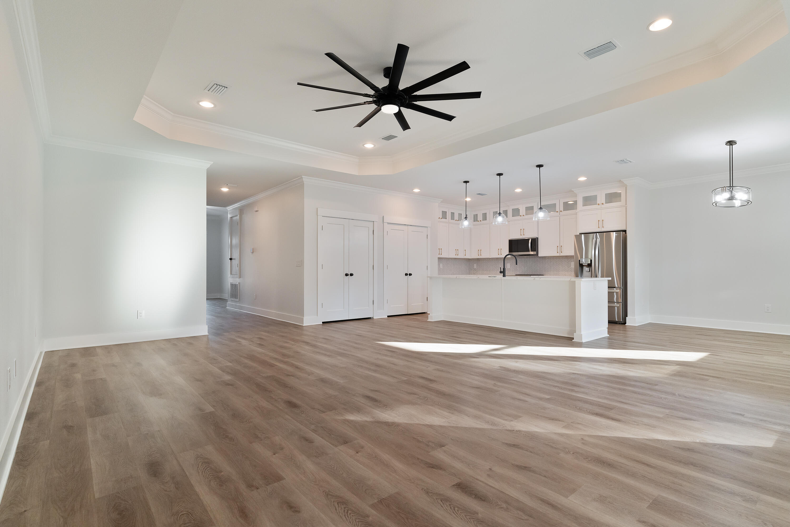 Property Photo: 5830 Buckskin Court FL 32536