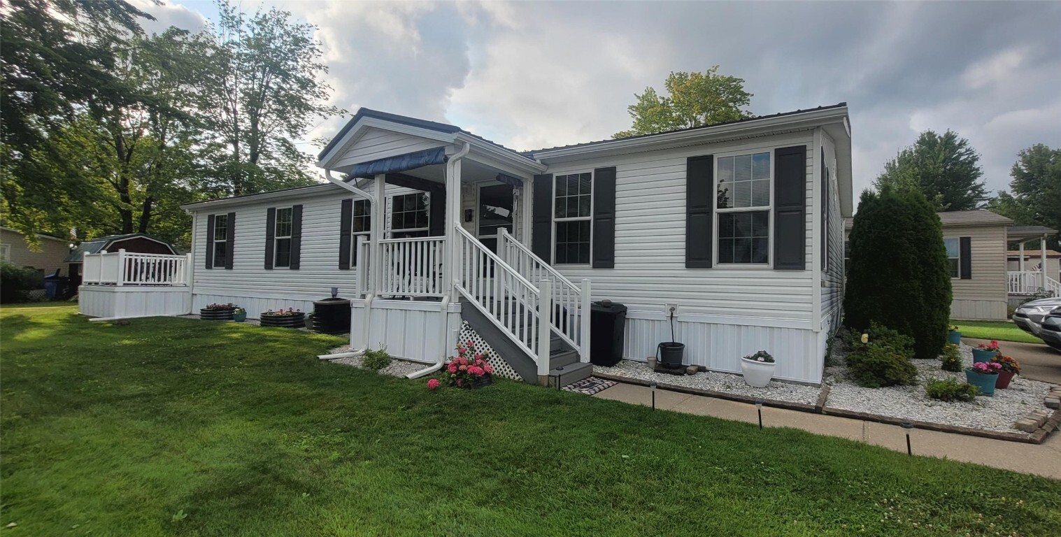 8234 Willow Glen Lane  Erie PA 16509 photo