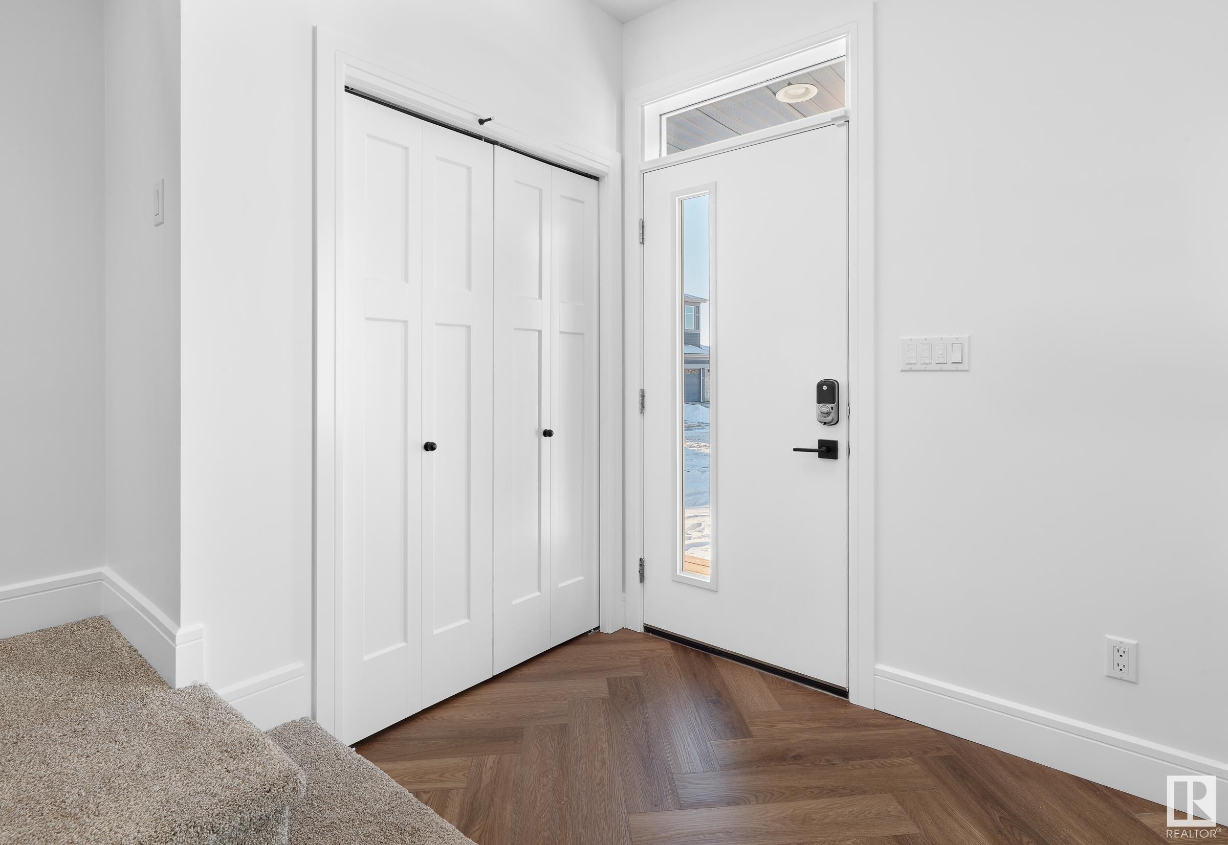 Photo de la propriété: 3755 Erlanger Drive NW AB T6M 1R9