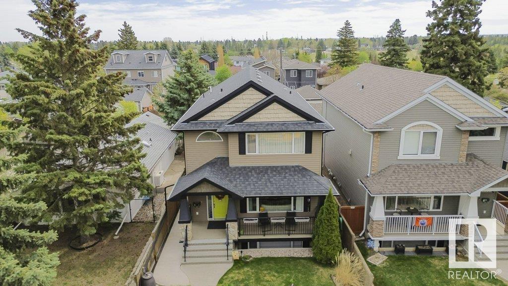 Property Photo:  10511 76 Street NW  AB T6A 3B2 