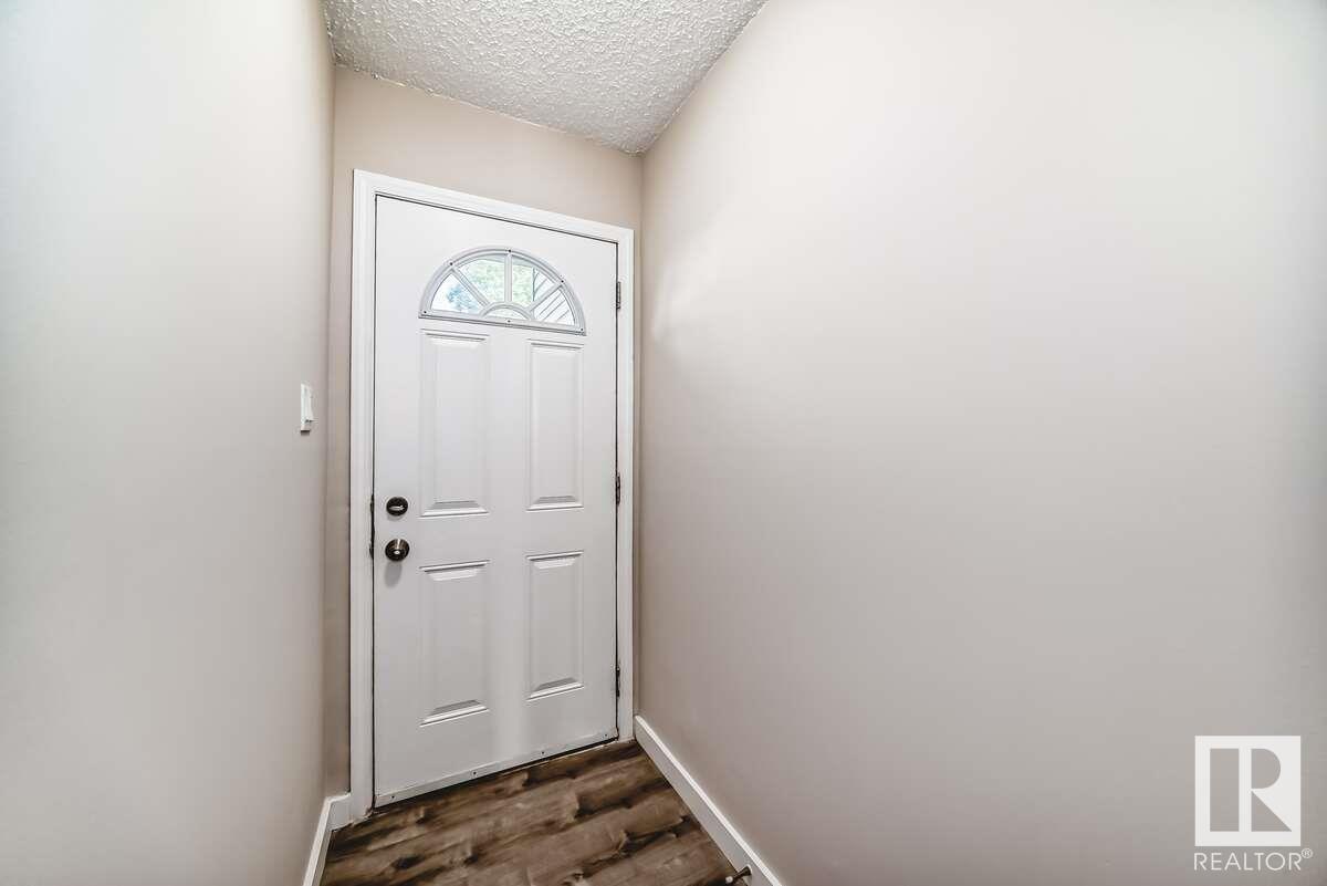 Property Photo:  1259 Hooke Road NW  AB T5A 4A4 
