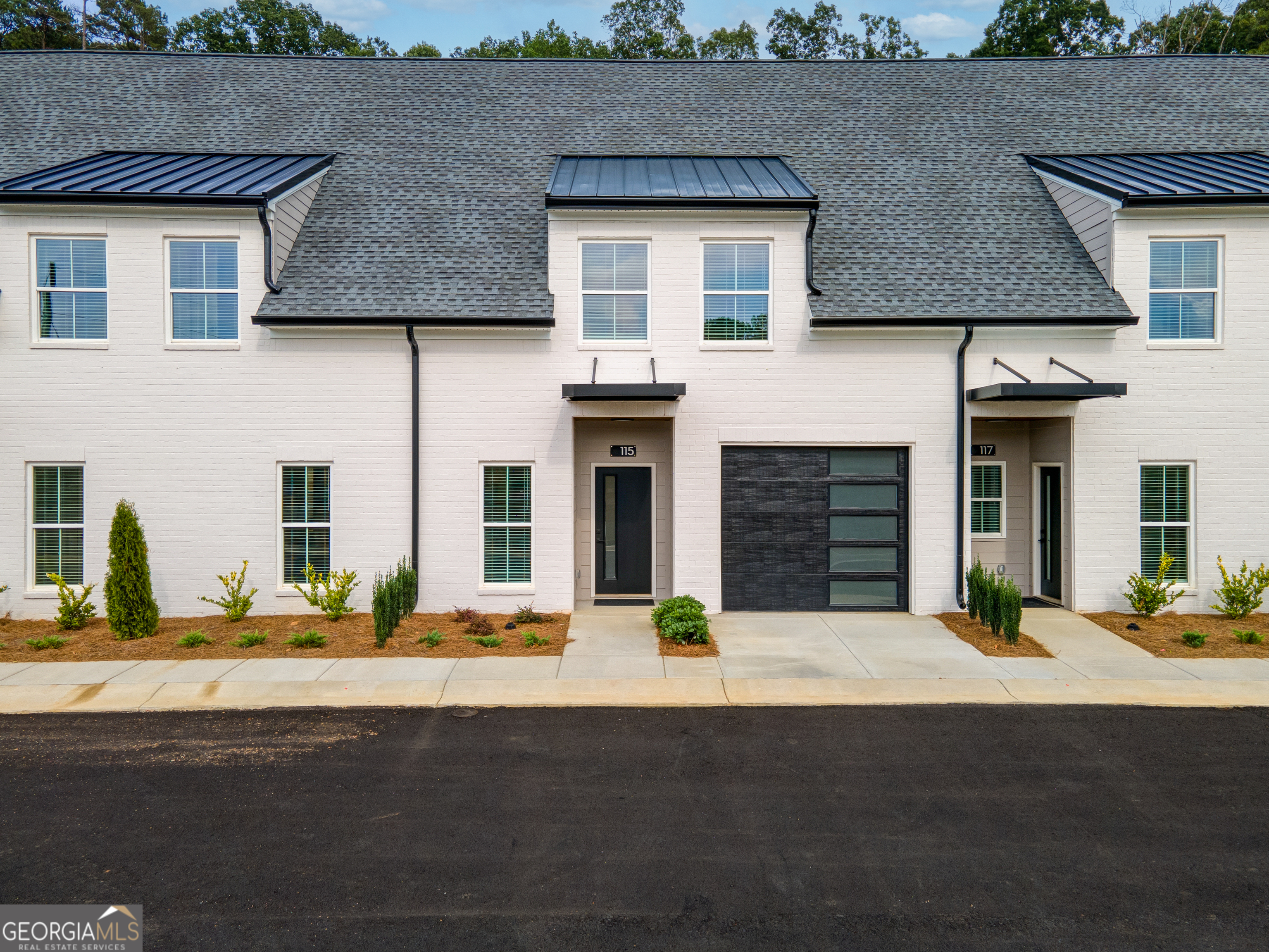 Property Photo: 115 Chateau Drive SE GA 30161