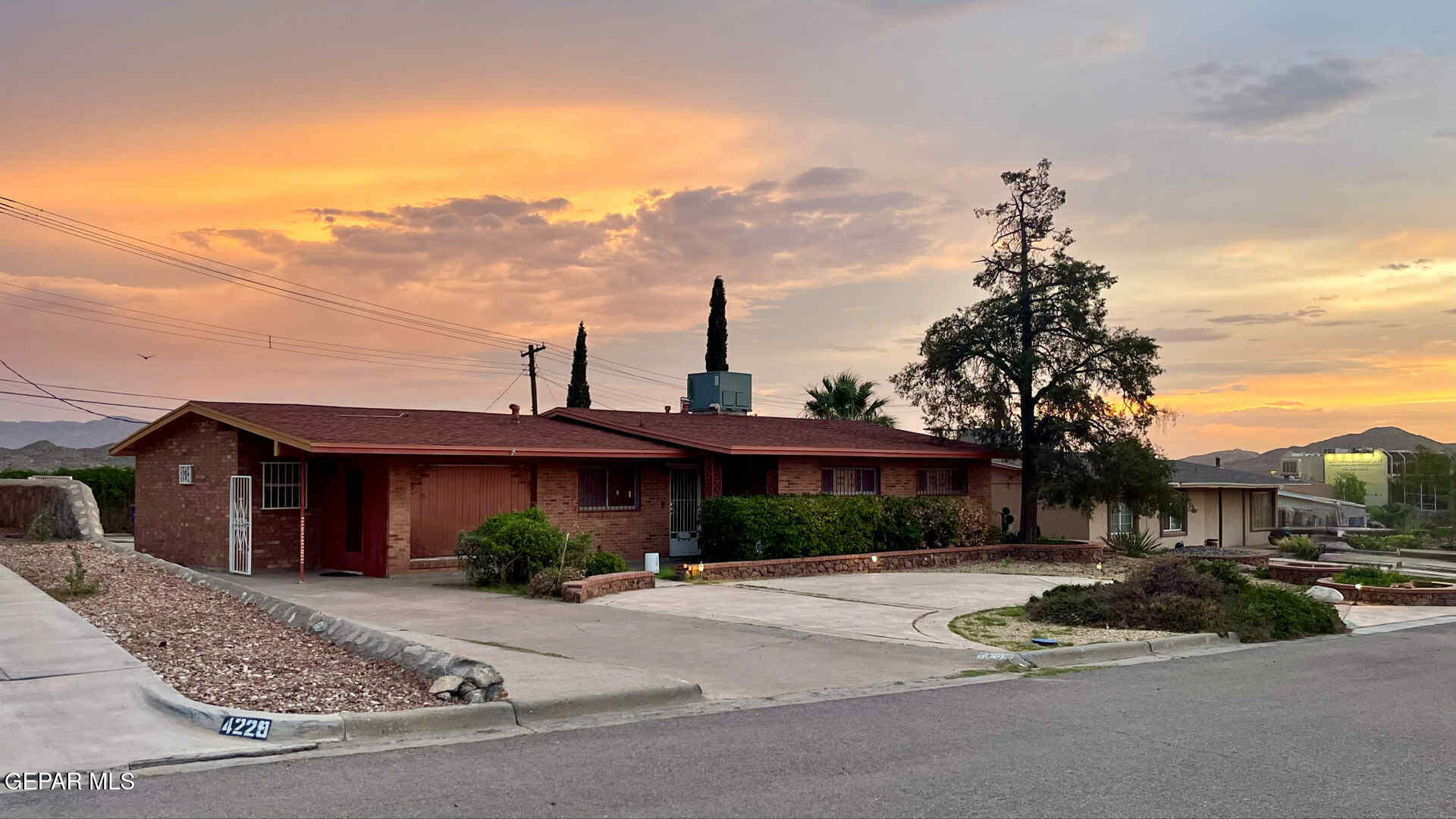 Property Photo: 4301 Larchmont Drive TX 79902