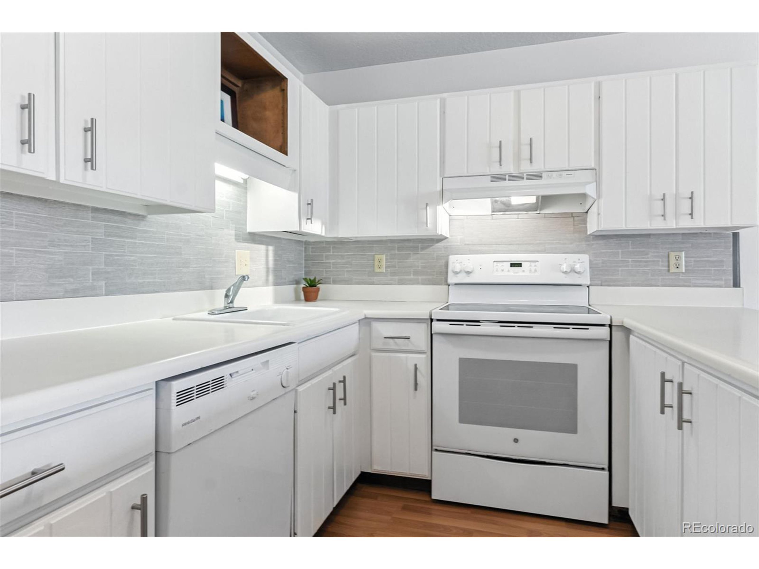 Property Photo:  763 Straight Creek Dr Bb-304  CO 80435 