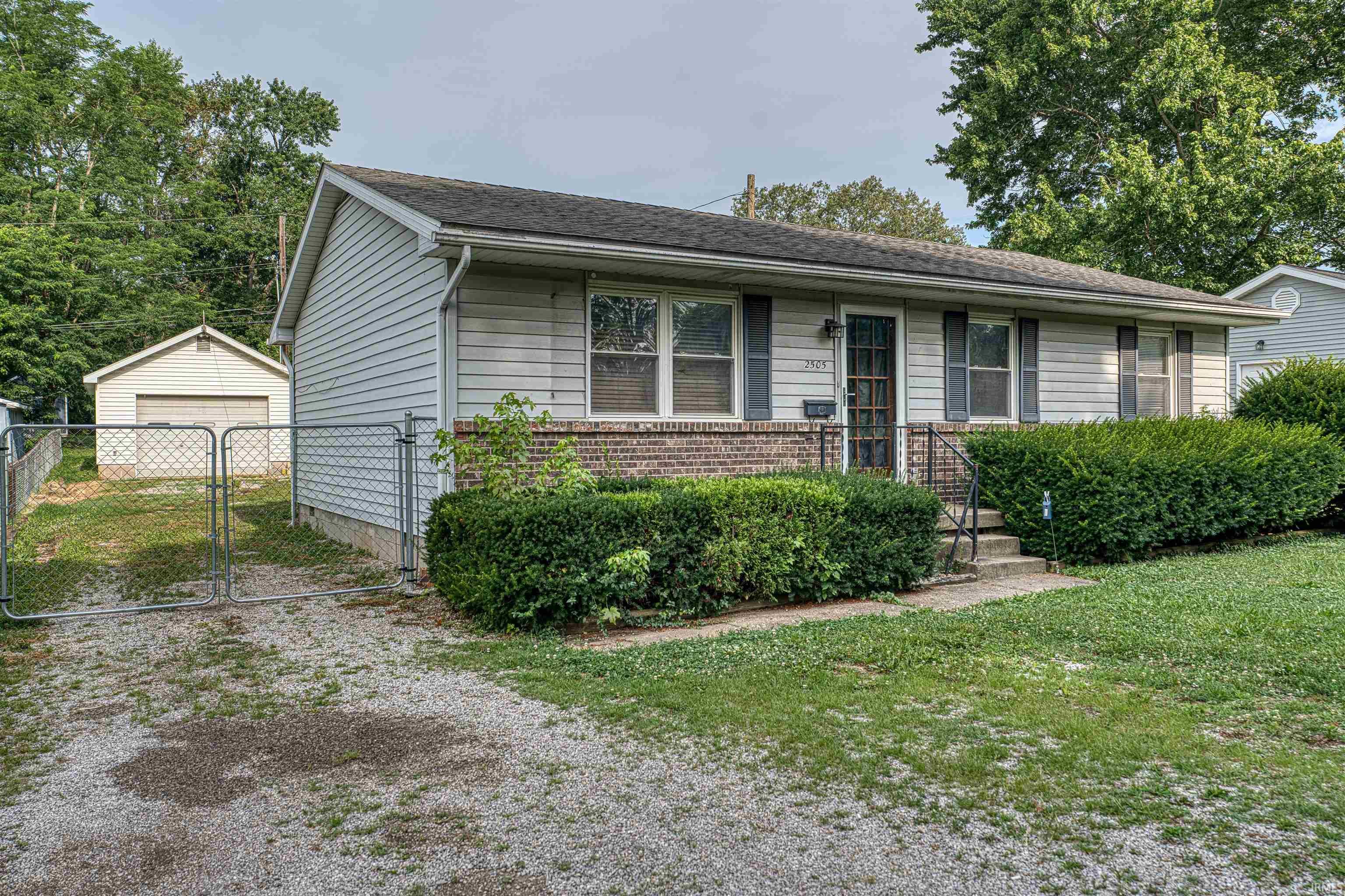 Property Photo:  2505 Jeanette Avenue  IN 47714 