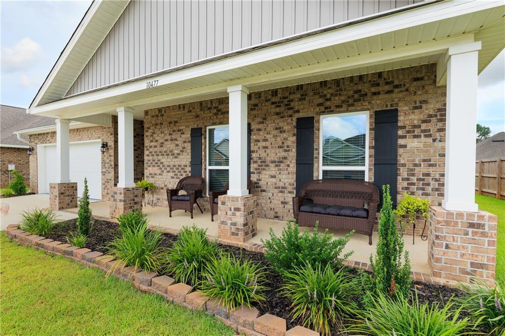 Property Photo: 10477 Sand Dune Avenue AL 36695