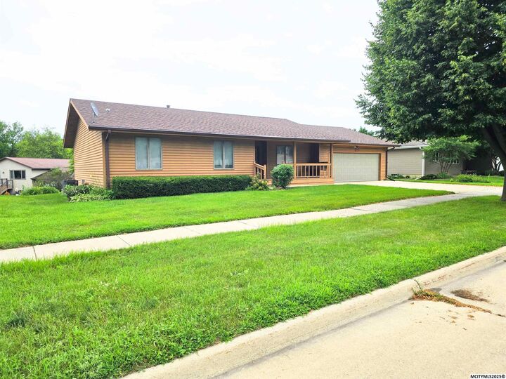 Property Photo:  1973 S Carolina  IA 50401 