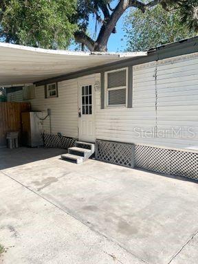 Property Photo: 7020 Washington Street FL 34652