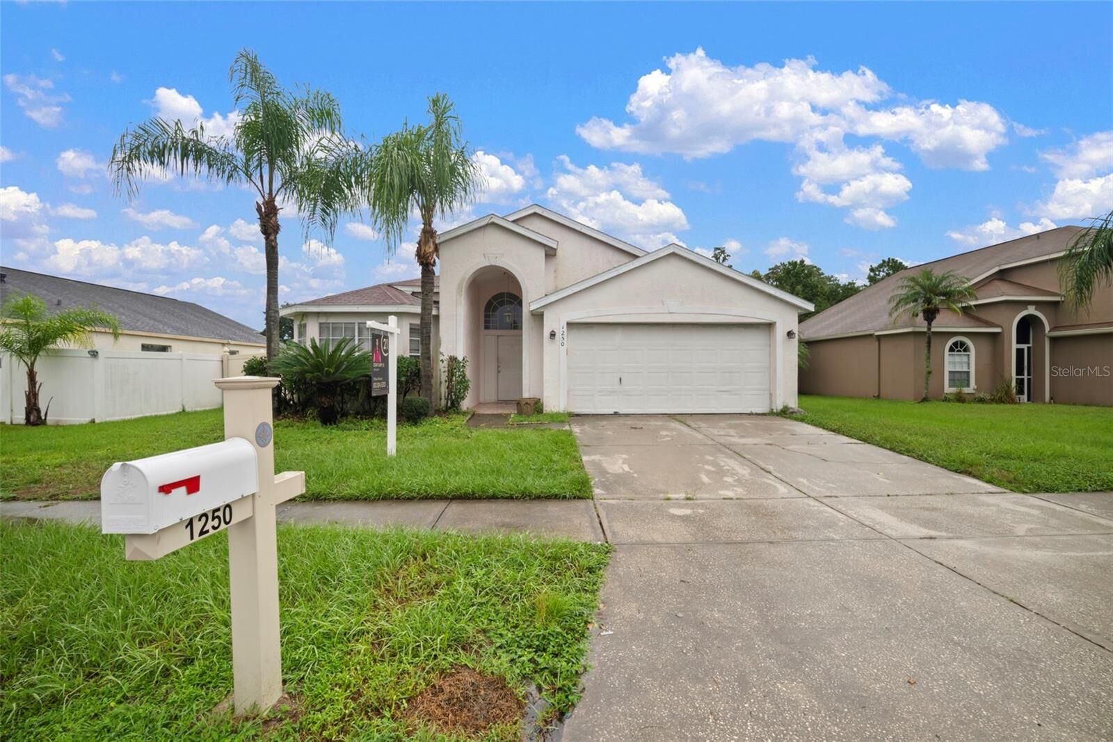Property Photo:  1250 Timber Trace Drive  FL 33543 