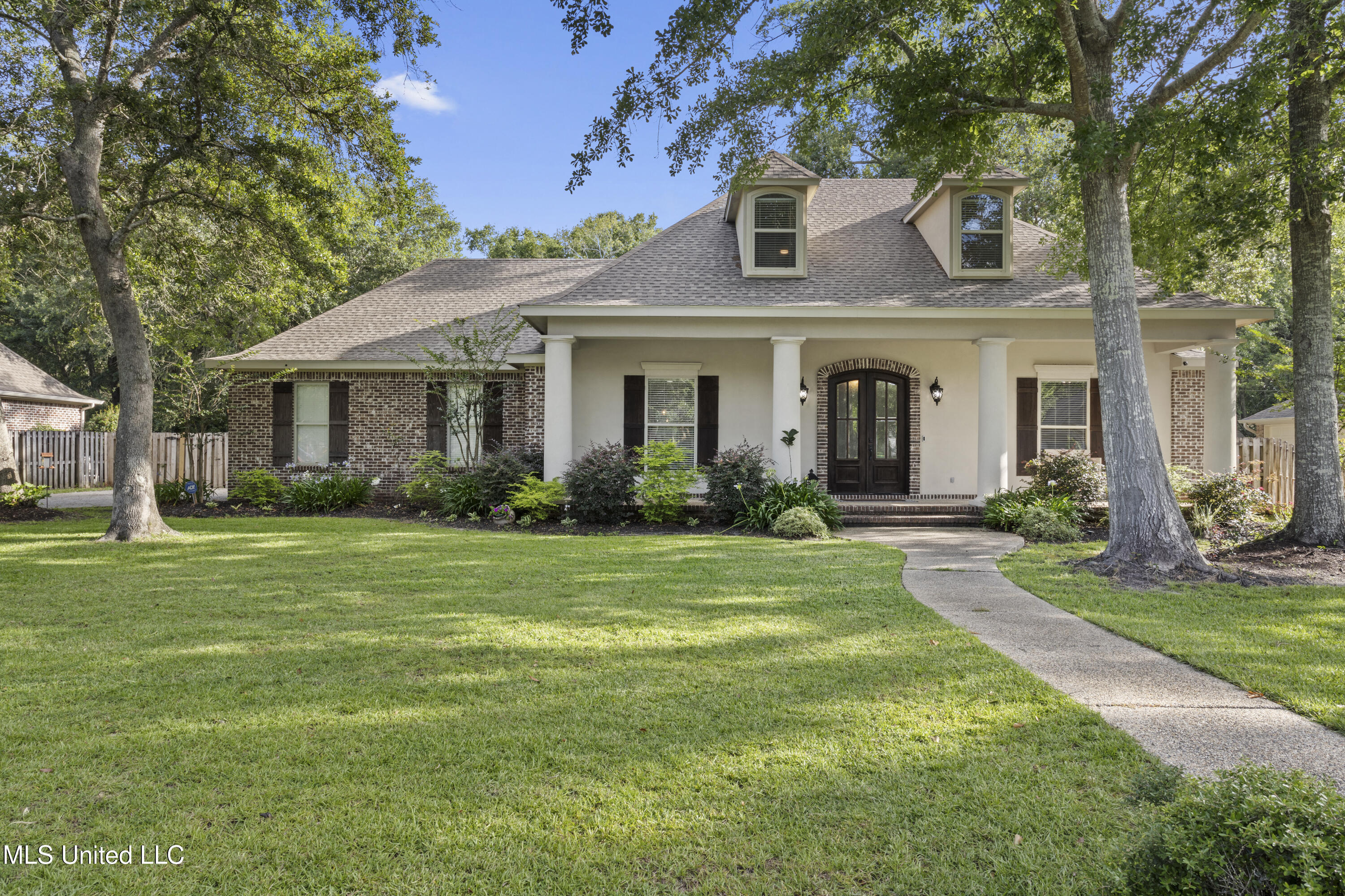 3208 Oakleigh Circle  Ocean Springs MS 39564 photo