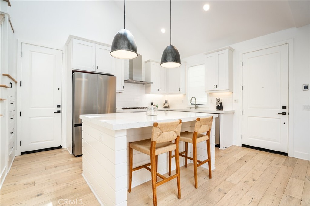 Property Photo:  2077 Tablelands Way  CA 92627 