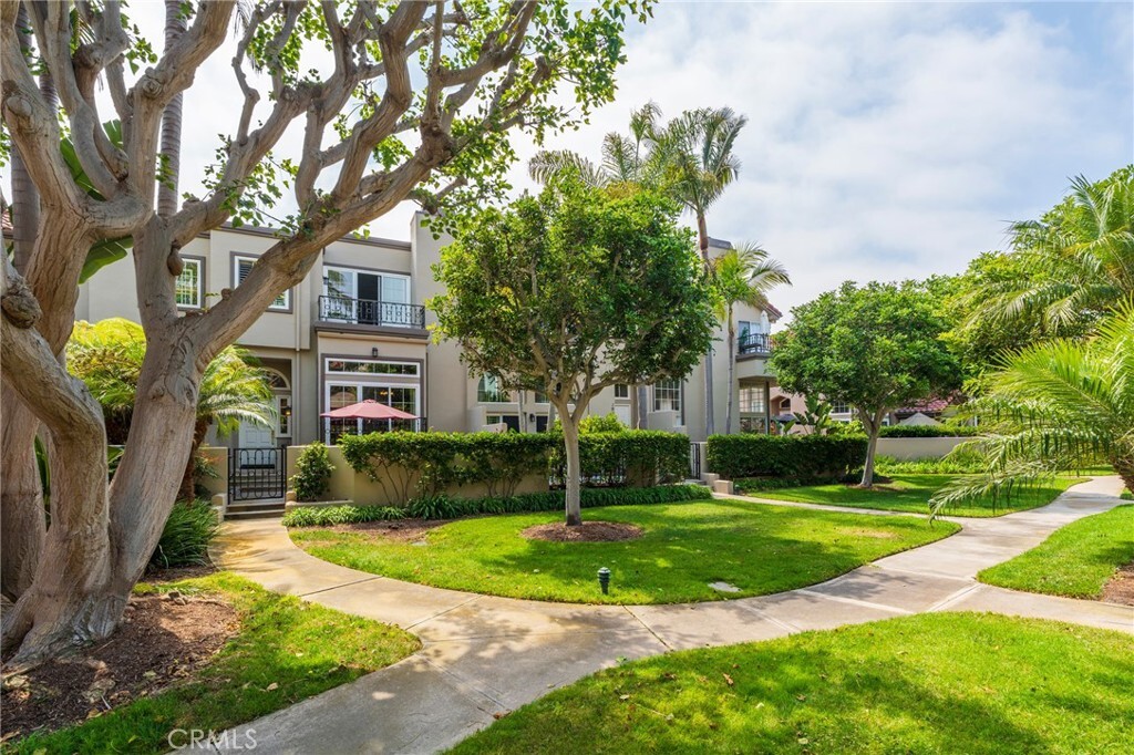 Property Photo: 19322 Archfield Lane CA 92648