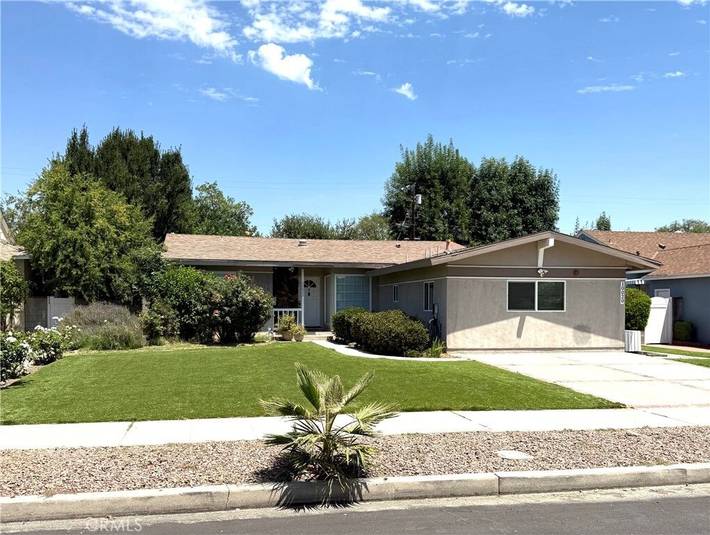Property Photo:  10022 Gothic Avenue  CA 91343 