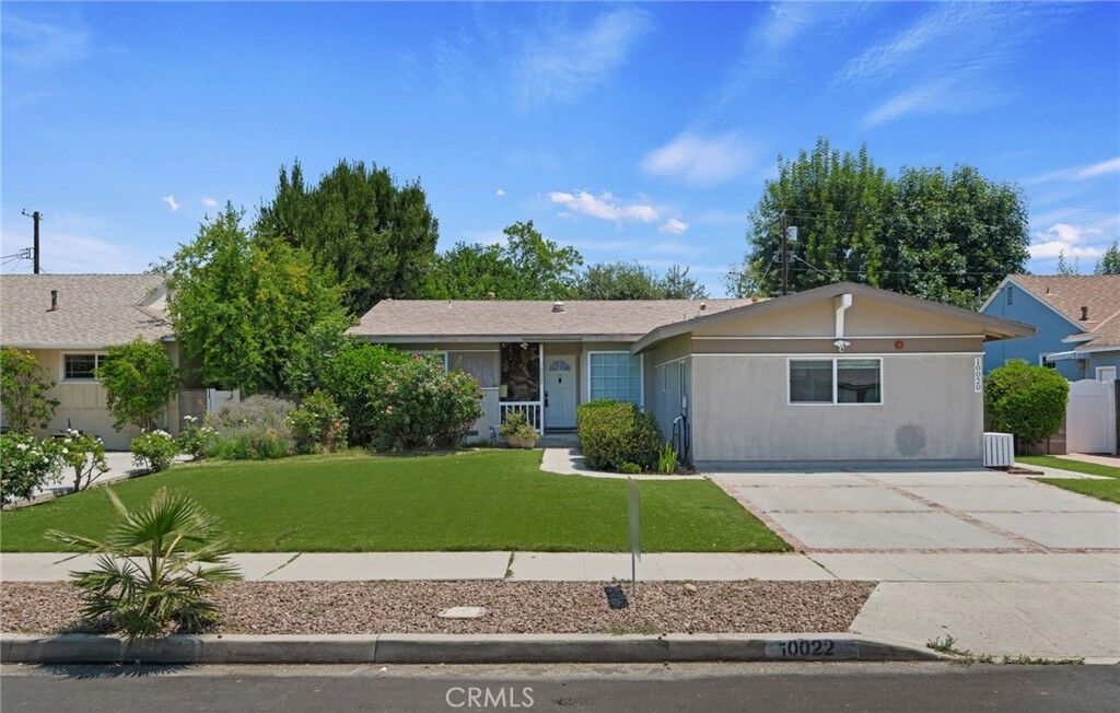 Property Photo: 10022 Gothic Avenue CA 91343
