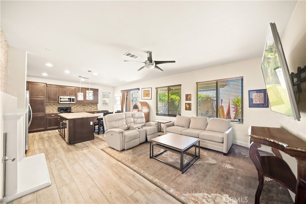 Property Photo: 35799 Wolverine Lane CA 92563