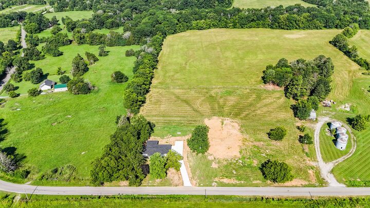 422 Bethlehem Church Rd  Shelbyville TN 37160 photo