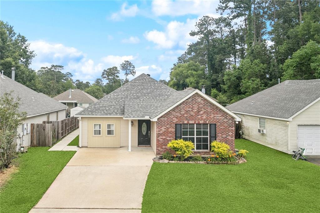Property Photo:  2171 Ozone Place  LA 70448 