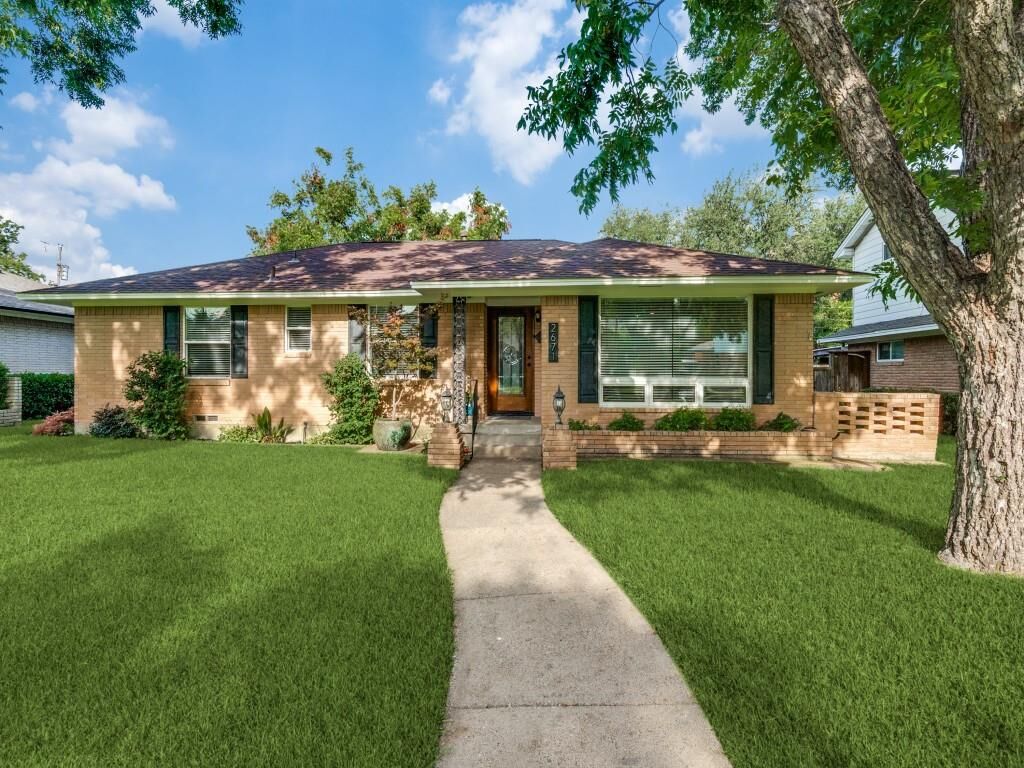 Property Photo: 2671 Heatherwood Drive TX 75228