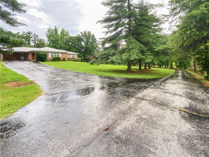 Property Photo:  261 Button Drive  AR 72601 