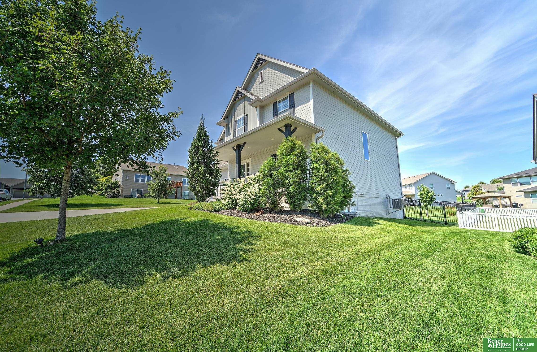 Property Photo:  6010 N 151 Avenue  NE 68116 