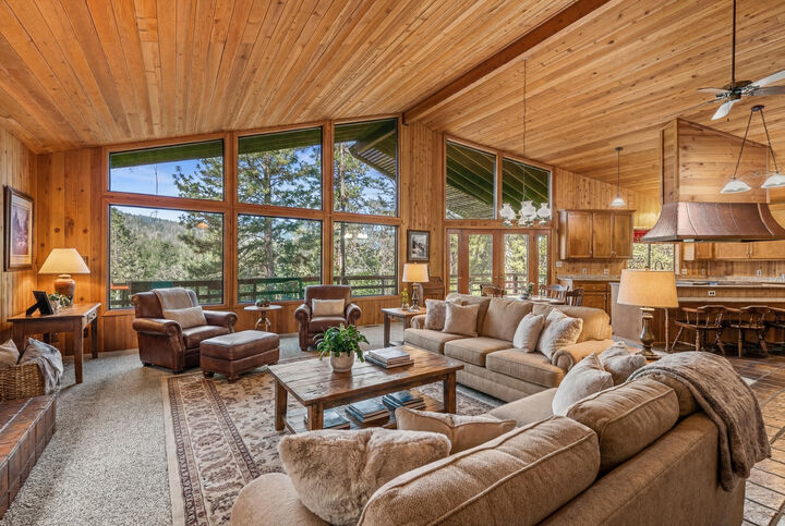 Property Photo: 2929 Hwy 238 OR 97530