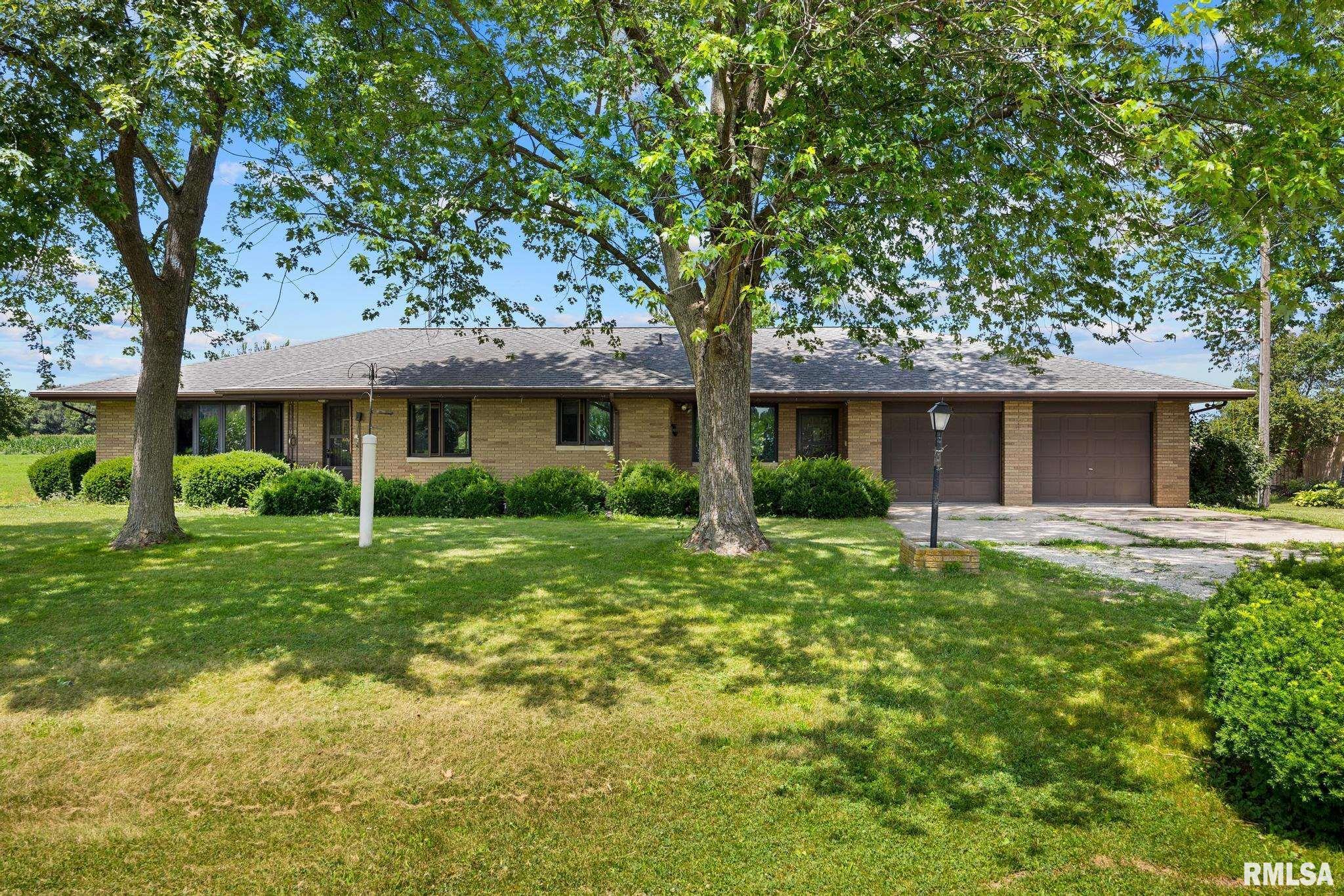 16513 W Garrett Road  Glasford IL 61533 photo