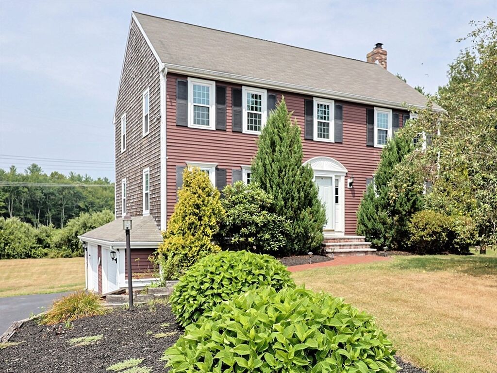 Property Photo:  110 Cobblestone Lane  MA 02324 