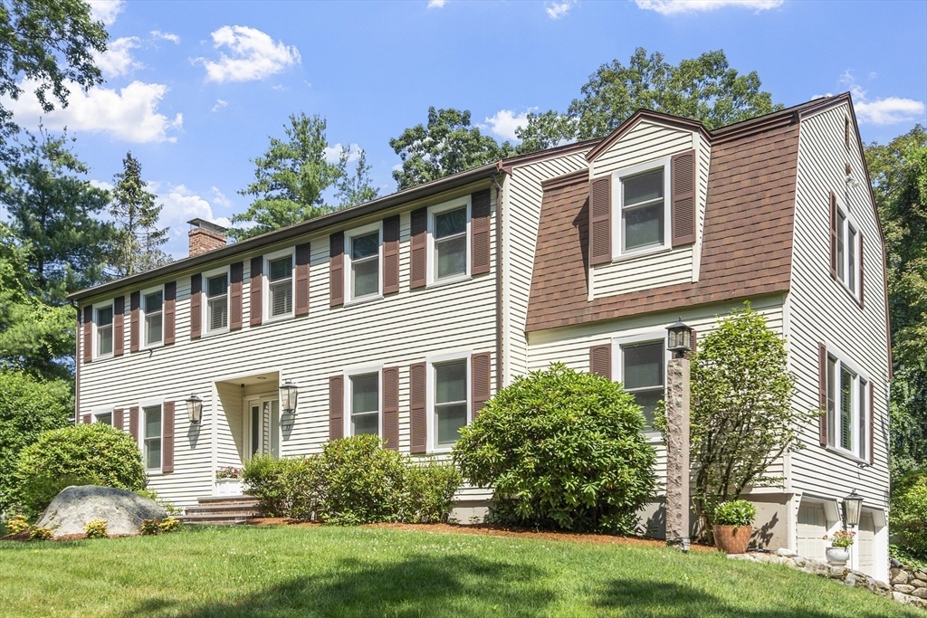 Property Photo: 37 Farrwood Dr MA 01810