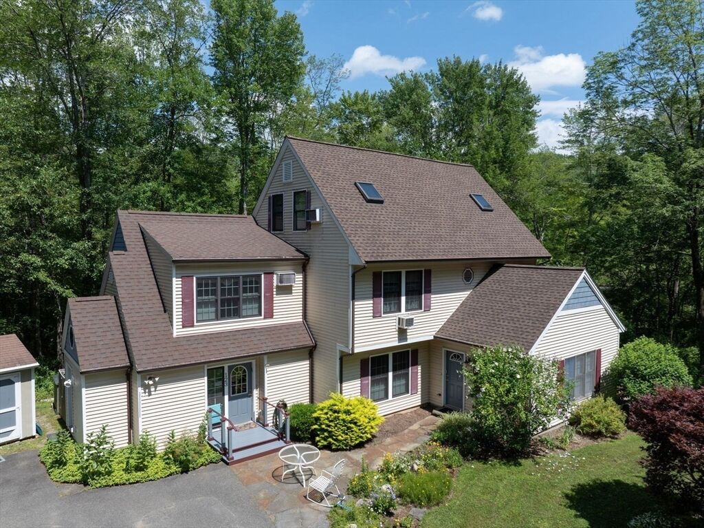Property Photo:  123 Maplewood Circle  MA 01002 
