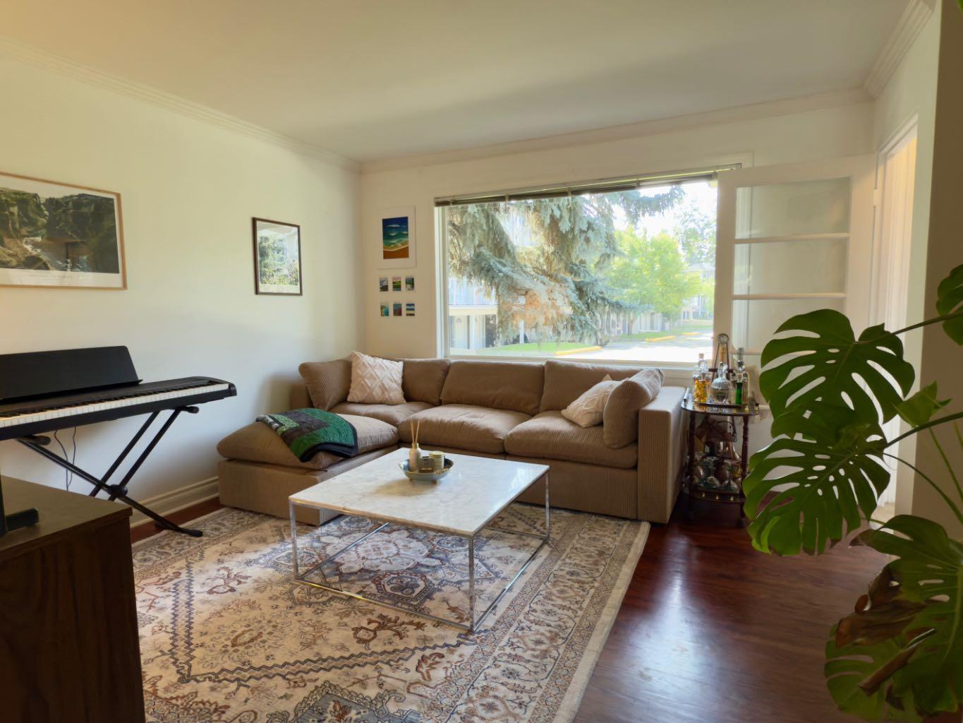 Property Photo: 552 Regal Park NE AB T2E 0S6