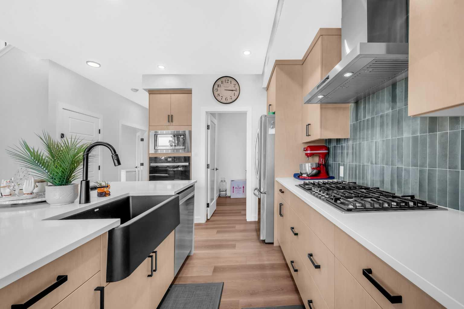 Property Photo:  93 Legacy Reach Crescent SE  AB T2X 5A5 