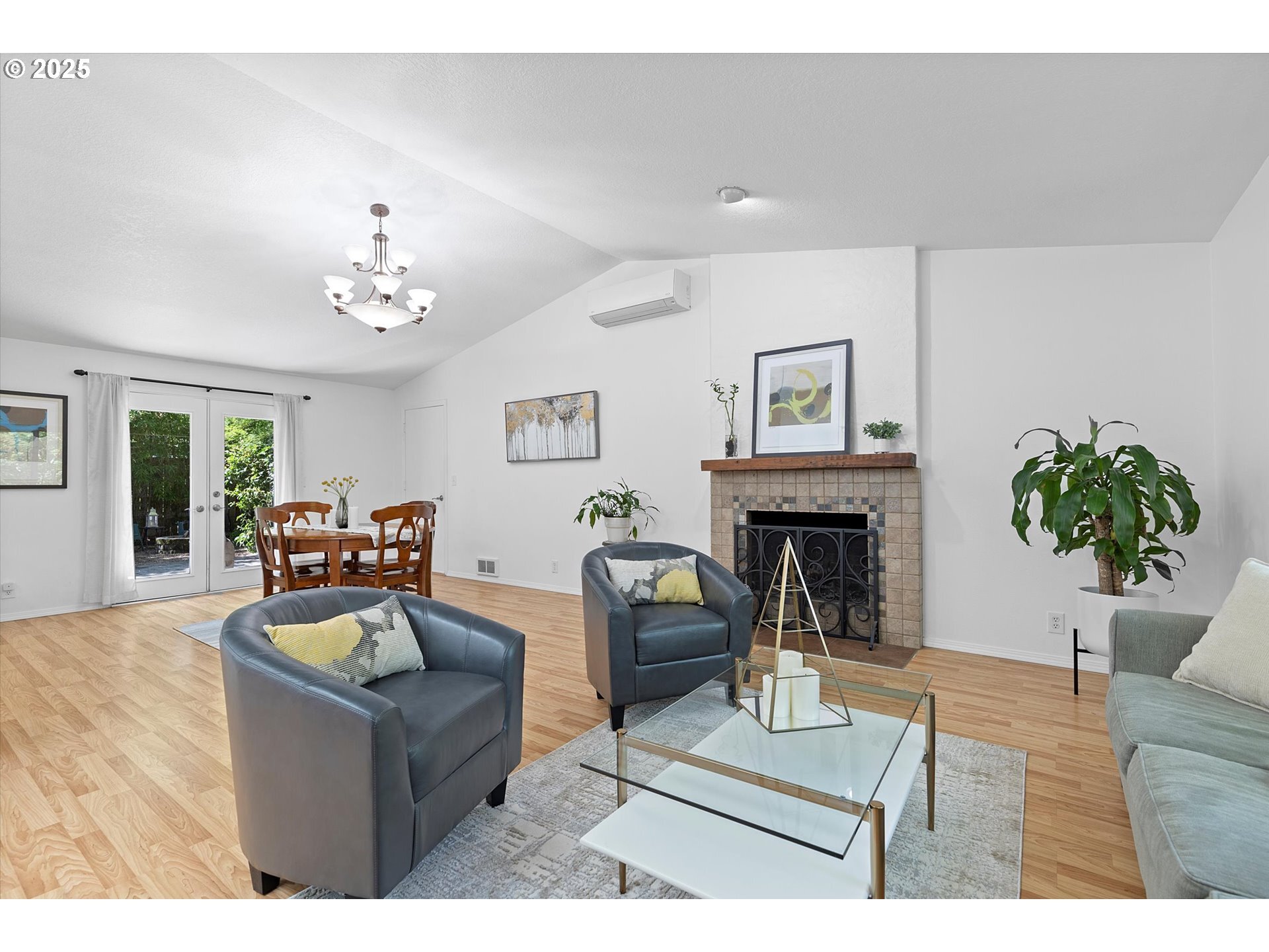 Property Photo: 14280 NW Burton St OR 97229